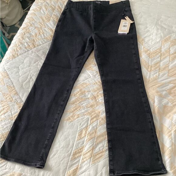 NWT NYDJ black jeans 12-16 Pull on Slim Boot Cut - Picture 12 of 13